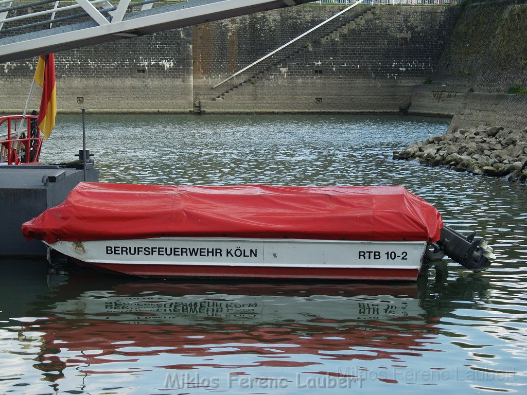 Rettungsboot 10-2  P009.JPG